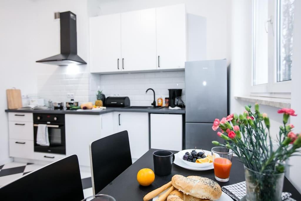 Cozy, Fully Equipped Apartment In Mokotow District Warszawa Exteriör bild